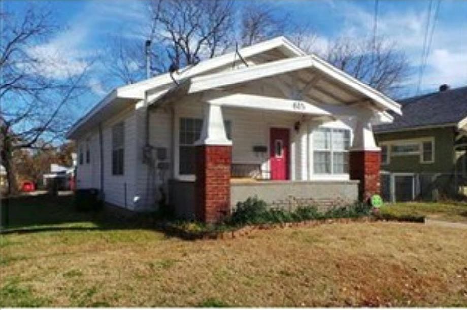 1st image of 615 N Bell Ave