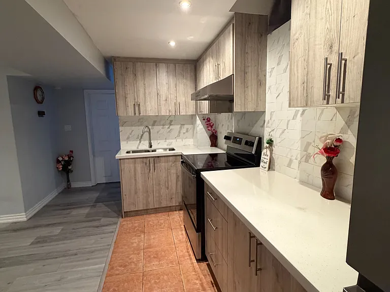 51 Ralph Chalmers Ave #BASEMENT — Photo 7