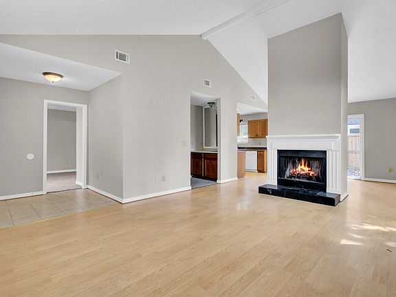 3rd image of 100 Photinia Ct