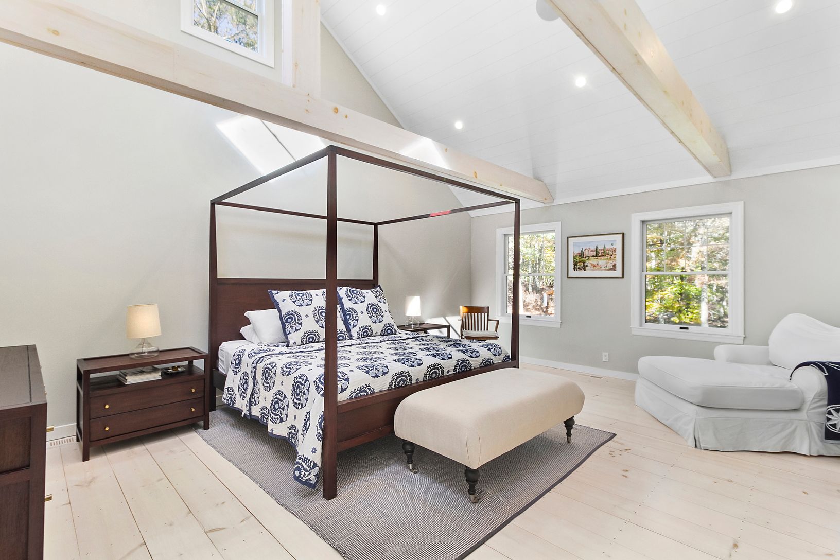  Vaulted Ceilings