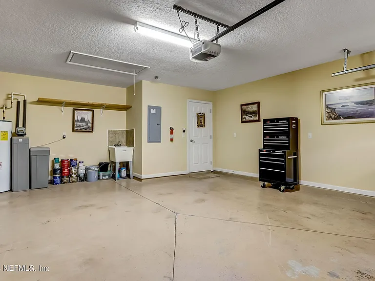 529 Casa Sevilla Ave — Photo 26