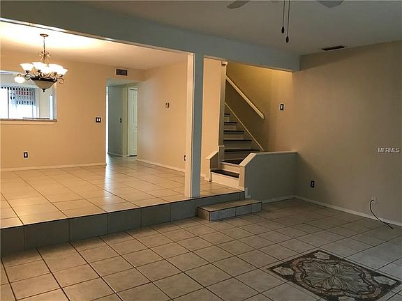 4th image of 140 Maitland Ave