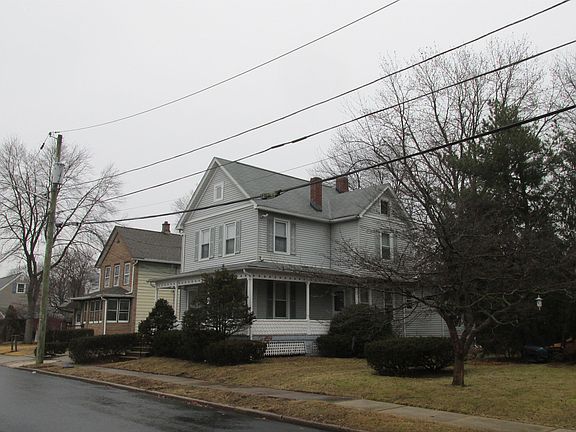3rd image of 123 Lenox Ave