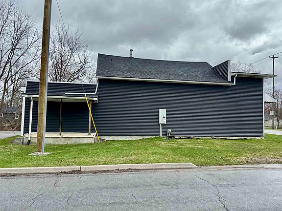 3rd image of 6069 Lapeer Rd