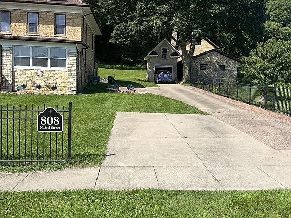5th image of 808 N 3rd St