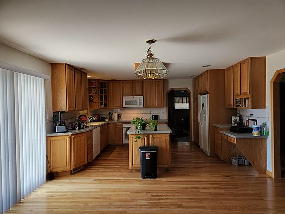 2nd image of 2410 W 20th St
