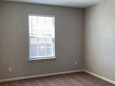 505 Washington Dr — Photo 12