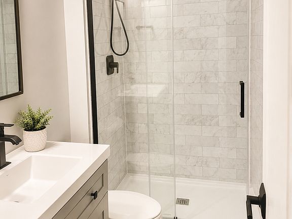 4th image of 523 Jurgensen Pl