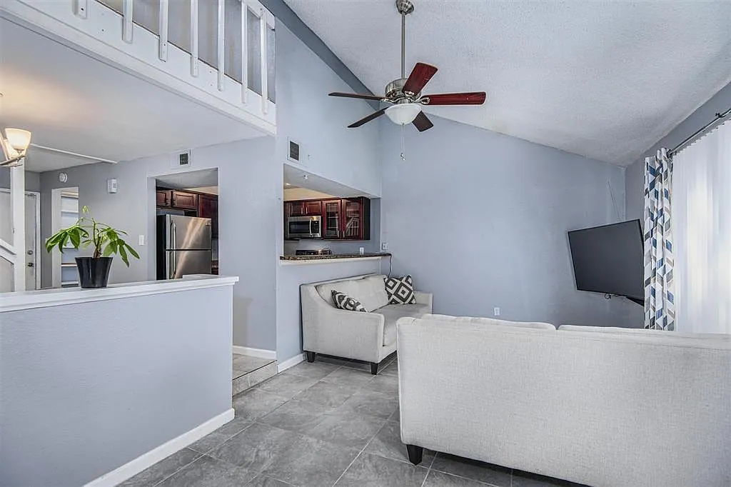 Building Photo - 12510 Newbrook Dr #223