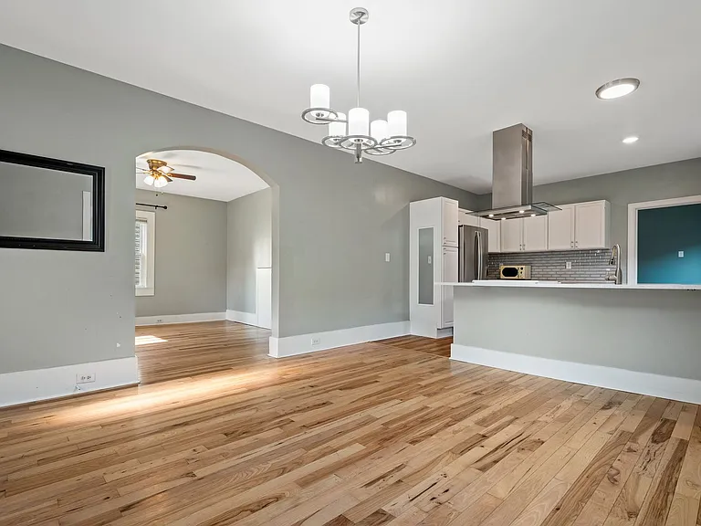 1103 Calvin St — Photo 6