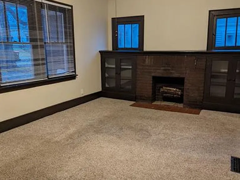 3907 Northwestern Pkwy. — Photo 4