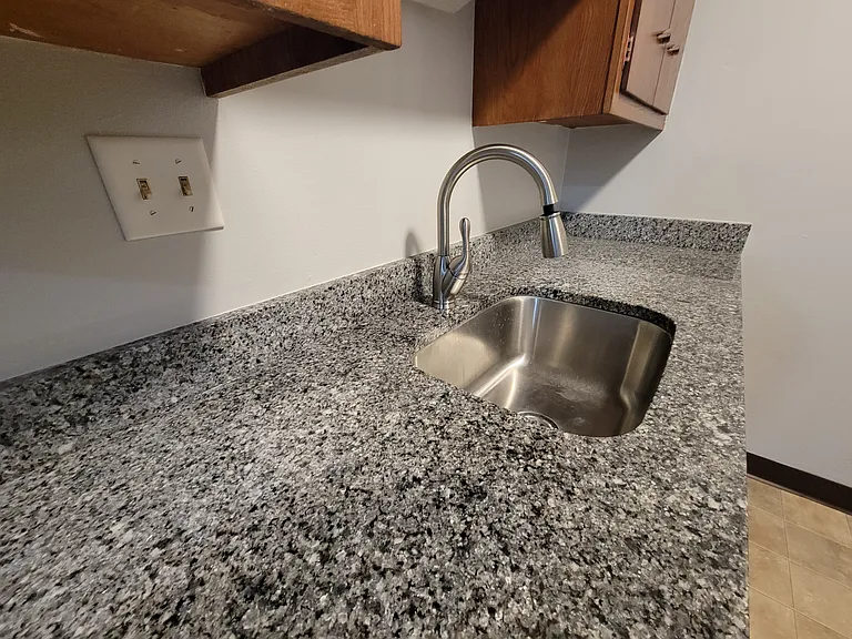 5510 58th Ave #6 — Photo 5