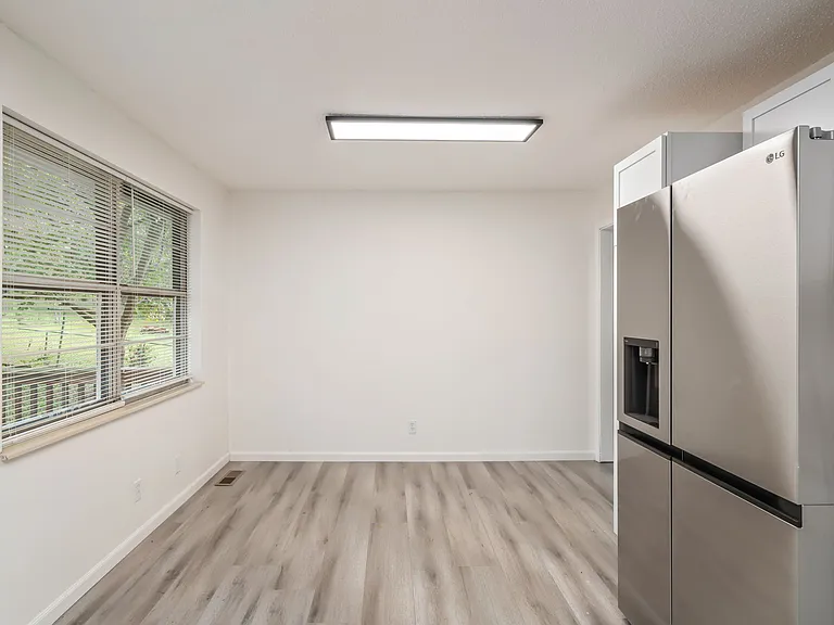 728 Birchbrook Dr — Photo 9