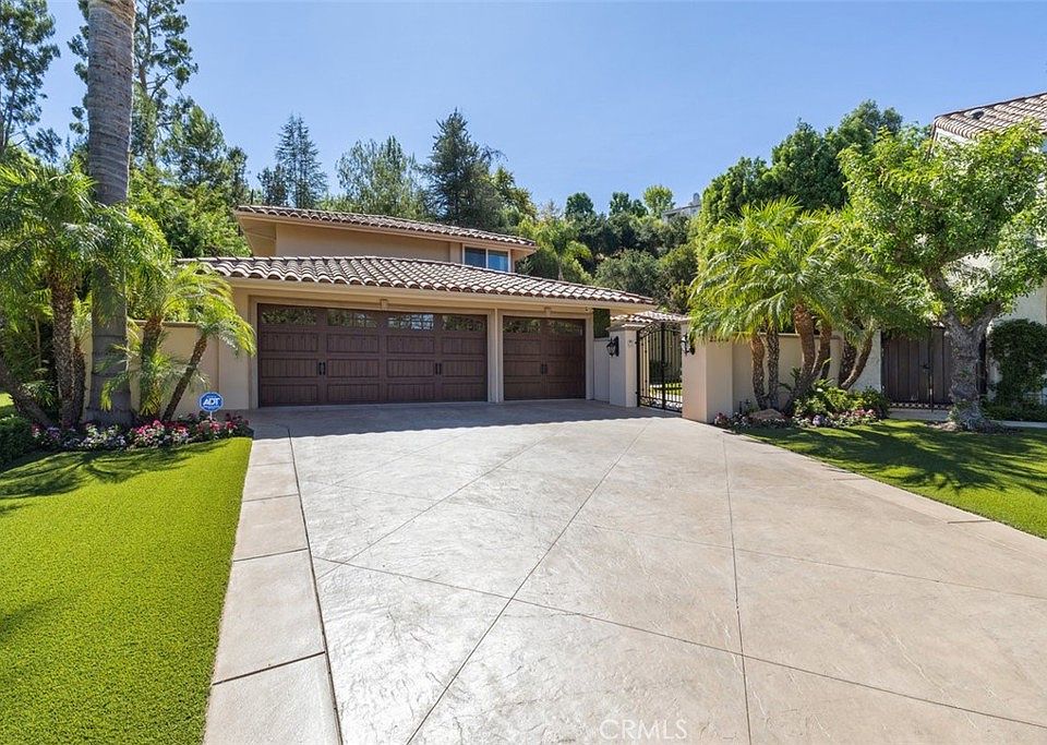 1st image of 23440 Park Hacienda