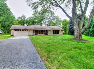 5407 S 92nd St, Hales Corners, WI 53130