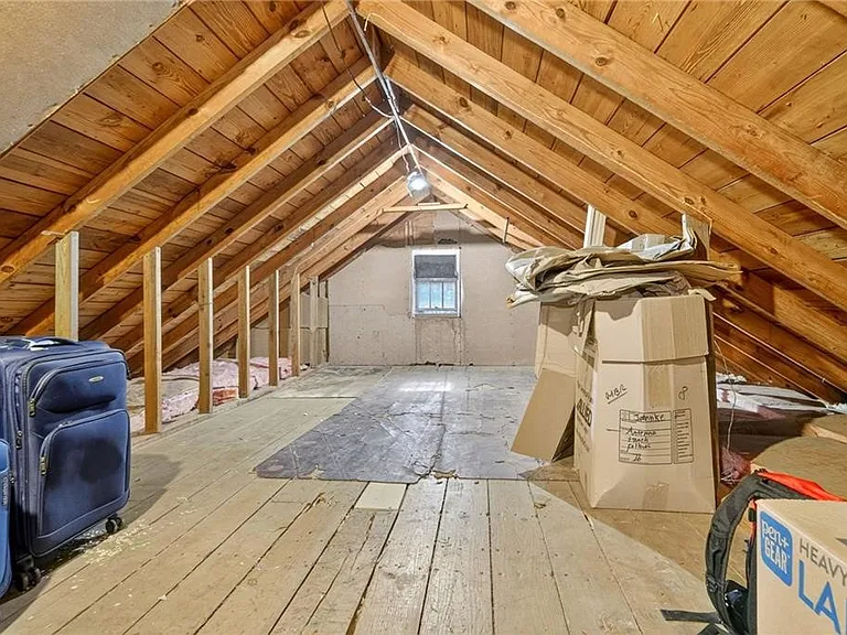204 Roat St — Photo 12