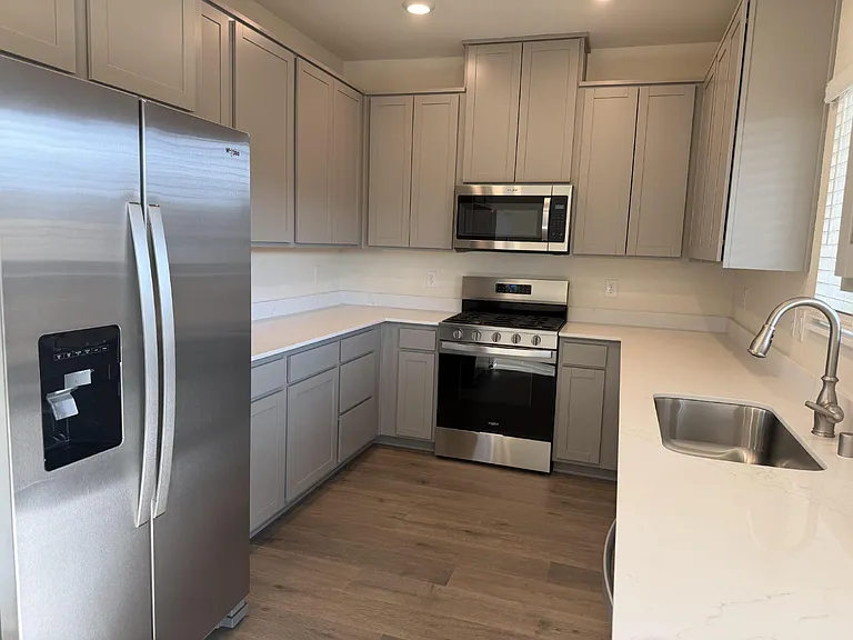 3611 George Sullivan Pkwy — Photo 2
