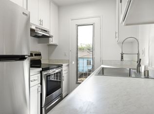 542 Ballantyne St #221, El Cajon, CA 92020
