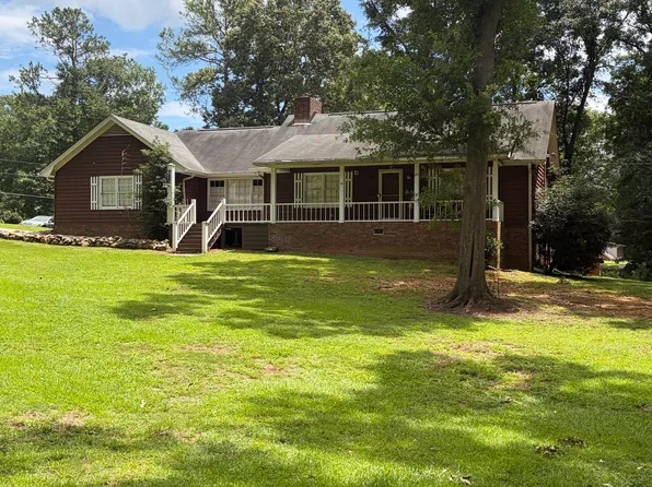 105 Braemar Dr, Fayetteville, GA 30215