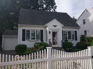 31 Courtney Rd, West Roxbury, MA 02132