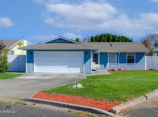1613 S 70th Ave, Yakima, WA