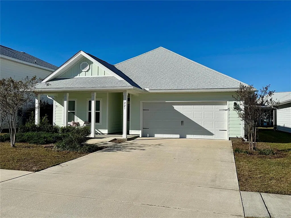 3 bed, 2.0 bath, 1635 sqft, $2,900 — Photo 2