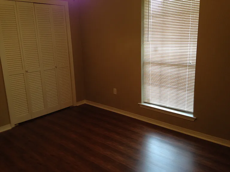 5423 Stonewall Dr — Photo 9
