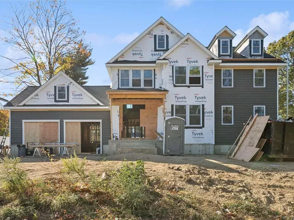 70 E 25th Street, Huntington Station, NY 11746