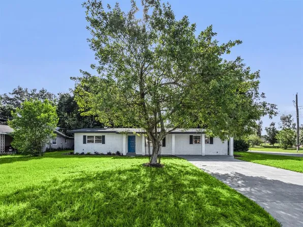 100 Longfellow Rd, Winter Haven, FL 33884