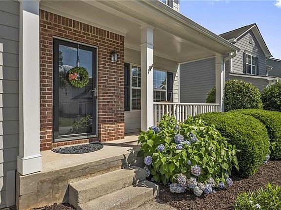 3rd image of 220 Mincey Way