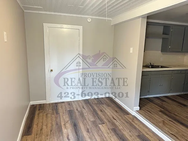Water Included! 1br, 1ba Apartment — Photo 2