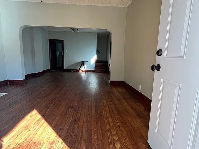 58-60 N Ogden Ave — Photo 6