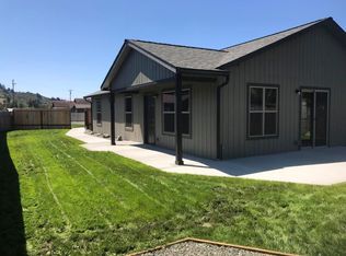 901 Hilda Ct, Rio Dell, CA 95562