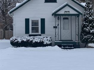 1214 Evans St, Oshkosh, WI 54901