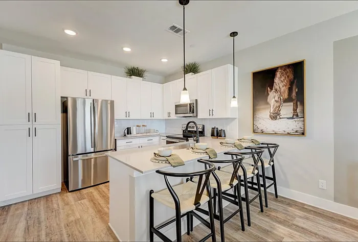 3600 Florentine Dr — Photo 4