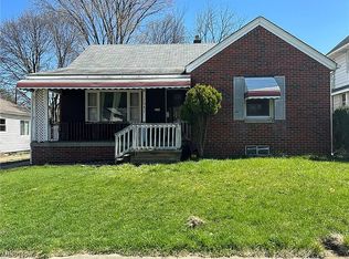 1087 N Main St, Akron, OH 44310