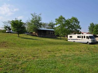 105 Mountain Meadows Dr, Cosby, TN 37722