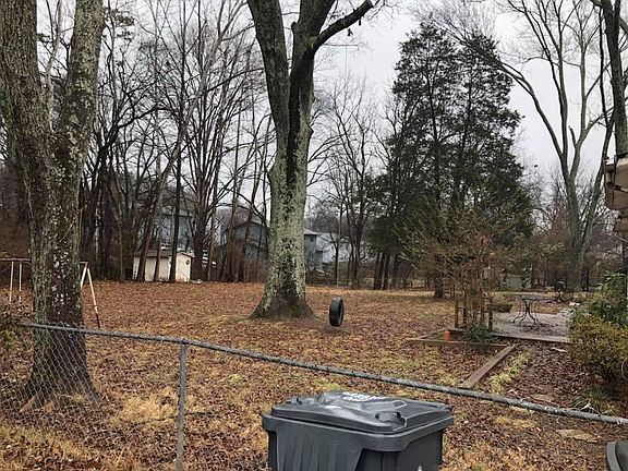 3rd image of 4119 Lonas Dr