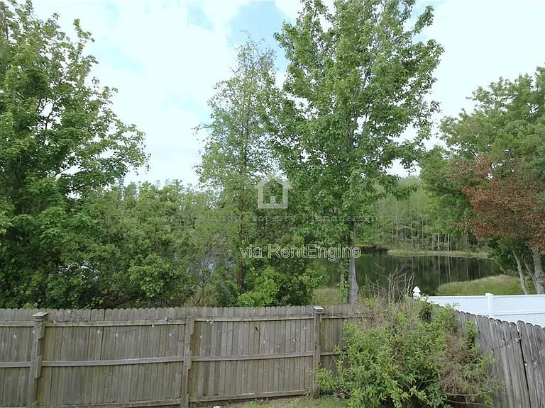 464 Briar Bay Cir — Photo 24