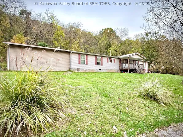5922 Charleston Rd, Point Pleasant, WV 25550