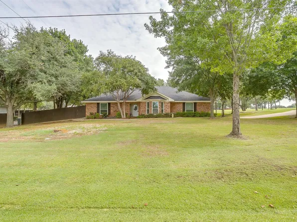 2641 Donald Rd, Burleson, TX 76028