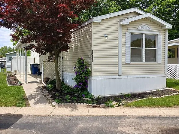 5267 Sportscraft Dr, Dayton, OH 45414