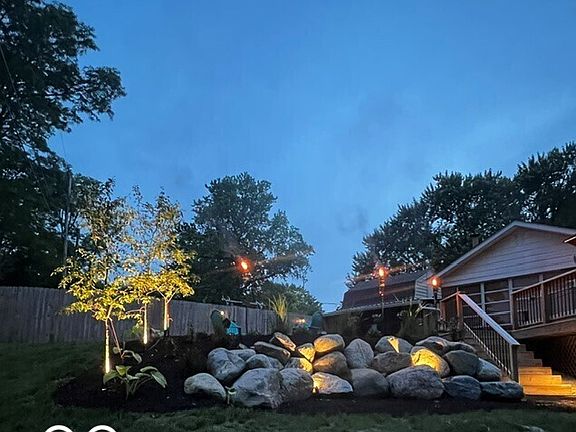 3rd image of 5855 Andover Rd