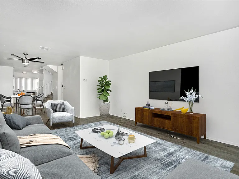 ZELZAH APARTMENTS — Photo 20