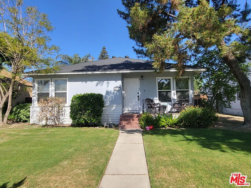 2831 Pine St, Bakersfield, CA 93301 Zillow