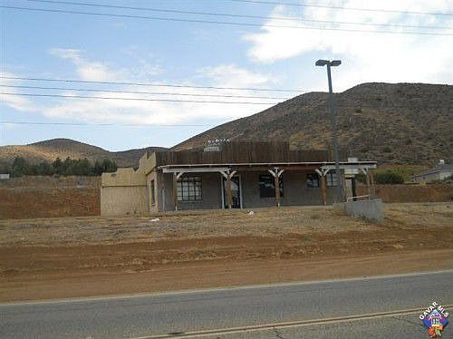2nd image of 4519 Sierra Hwy