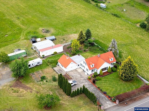 3rd image of 1350 Springhill Dr NW