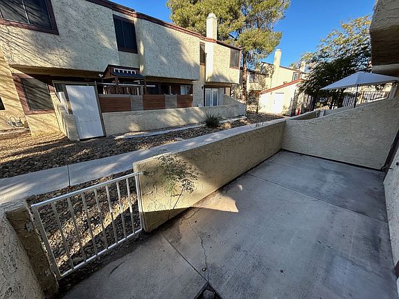 4th image of 5047 Spencer St Unit D