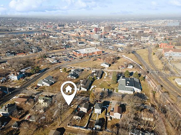 5th image of Irving St