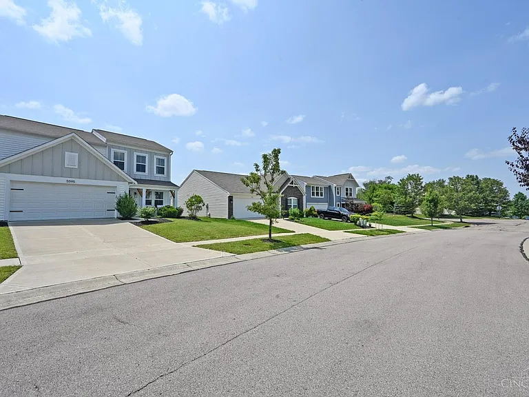 5595 Noble Ct — Photo 56